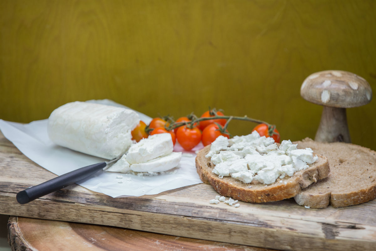 גבינה בסגנון סנט מור